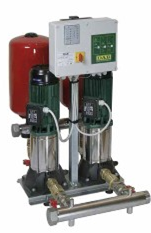 supporto porta quadro eletrico per pompe in gruppo di pressione gemellare per approvvigionamento idrico condominiale