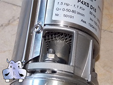 PARTICOLARE DEL FILTRO IN ACCIAIO INOX MONTATO NELLA PARTE IDRAULICA sommersa lowara per pozzi modello 2gs07 4 gs07 prxs 10gs30 8gs40 6 gs40